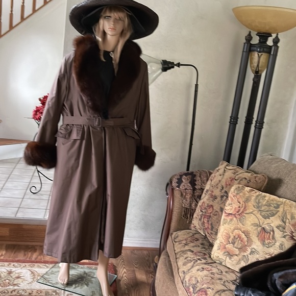 Revillon Taffeta Coat With Removable Sheared Fur Lining And Fur Trim-Size XL - Picture 5 of 11